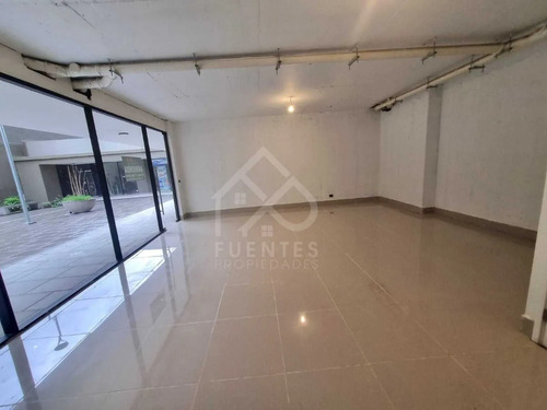 Amplio Local Comercial En Arriendo V.mackenna  - La Florida