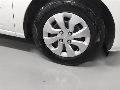 Chevrolet Onix 1.0 MPFI LT 8V FLEX 4P MANUAL