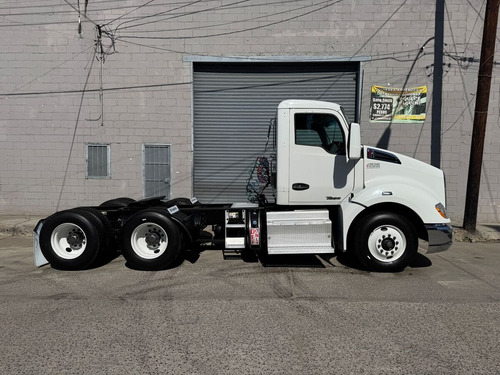 #496035 Tractocamión Nacional 2017 Kenworth T680