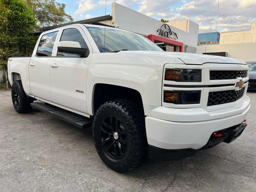 Chevrolet Silverado 4.3 F Pickup 2500 Crew Cab 4x4 Mt