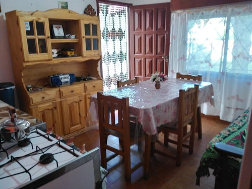 Casa En Venta - 1 Dormitorio 1 Baño - 70mts2  - Mar Del Tuyu