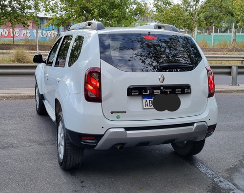 Imagen 6 de 10 de Renault Duster 2017 1.6 Ph2 4x2 Privilege 110cv