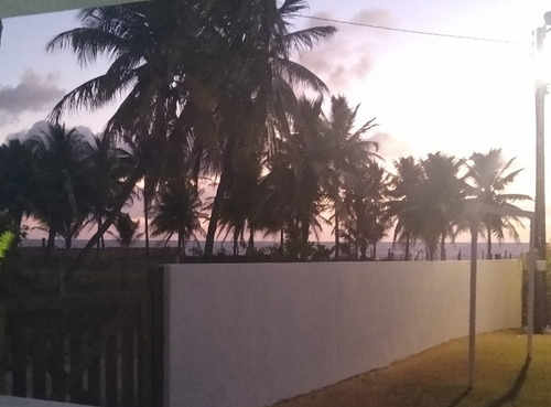 Casa De Praia Menos De 10mts Da Praia Com 3 Quartos
