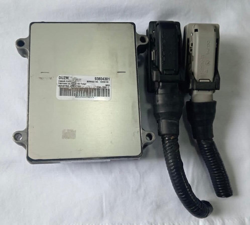Computadora De Motor De Chevy Para C2 Con Conectores (Usado)
