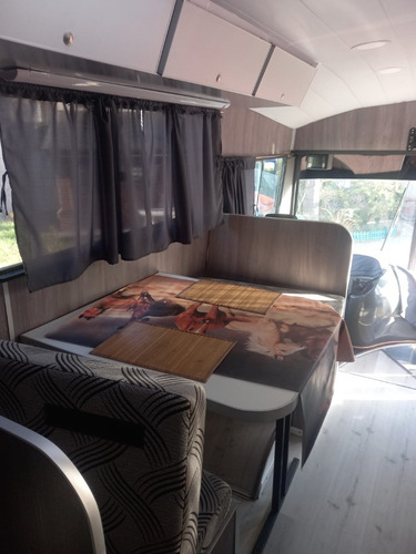 Impecable Casa Rodante Nueva Mercedes Benz 1115 Año 2004