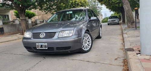 Volkswagen Bora 1.8t - Cuero - Caja Manual