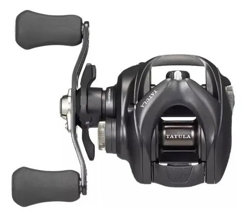 Carretilha Daiwa Tatula Tw 100 Xh 2024 Cor Preto Lado Da Manivela