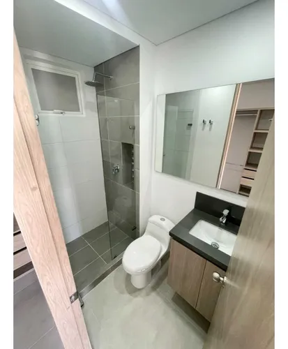 Alquilo Apartamento En C.r Portus 3.52- La Flora