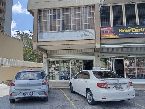 Venta De Local En La Urbina + Fondo De Comercio 300.000 $