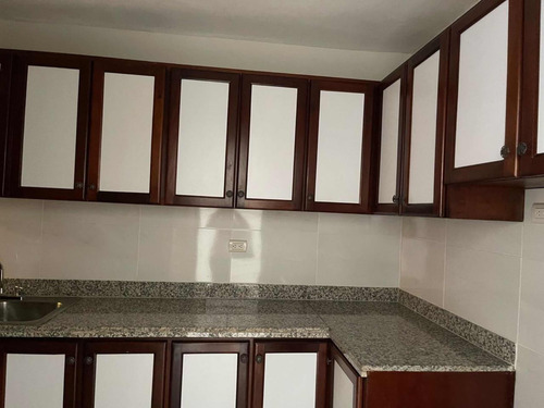 Apartamento Clásico Tipo Penthouse En Gazcue