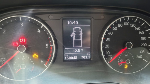 Imagen 11 de 17 de Volkswagen Amarok 20td 4x4 Dc Com 180hp L17