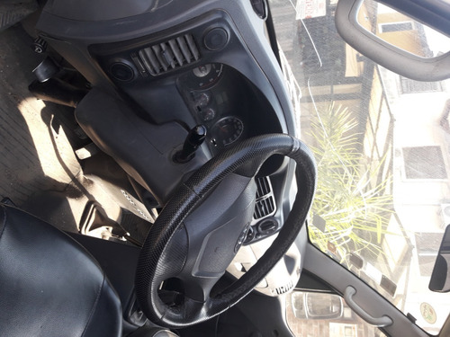 Imagen 3 de 14 de Camión Kía K2700 Doble Cabina - 6 Plazas Con Vigia Instalado