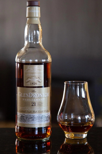 Imagen 9 de 10 de Whisky The Glendronach 21 Años Parliament 700ml En Estuche