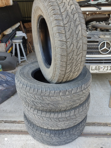 Juego 255/70 R16 Bridgestone Dueler A/t Revo2 (son 4)