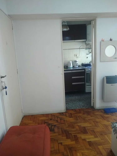 Imagen 7 de 25 de Departamento 2amb Cocina Y Baño Completos. Luminoso