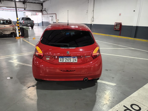 Peugeot 208 1.6 Allure