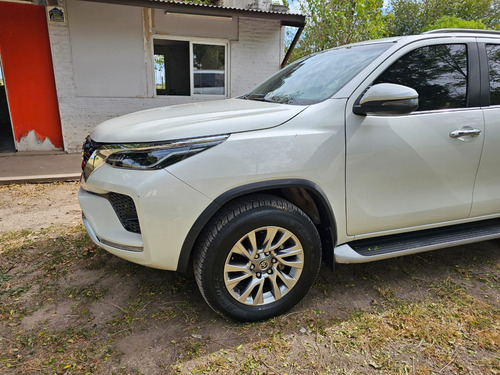 Toyota Hilux SW4 2.8 Srx 177cv 4x4 7as At