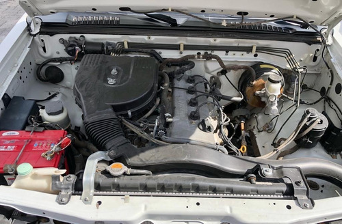 Imagen 11 de 12 de Nissan Np300 2014 Caja Seca Tm