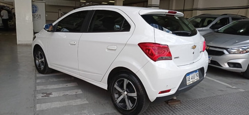 Chevrolet Onix Ltz Mt 2017 Forestcar Balbin #5