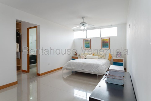 Se Alquila Casa En Lomas De La Lagunita