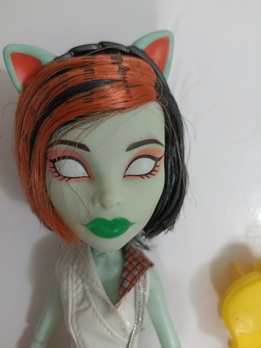 Monster High Scarah Screams Freaky Fusion Monster High Matte (Usado)