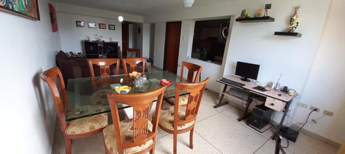 Imagen 2 de 21 de Apartamento Conjunto Residencial Torres Blancas. Adlz
