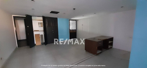Imagen 6 de 12 de Oficina En Venta En La Av. Bolivar Cód 139924