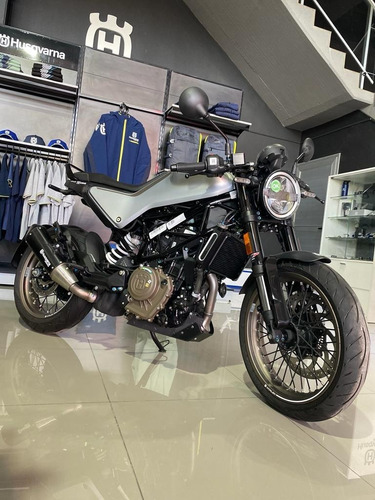 Imagen 1 de 16 de Vitpilen 401 | No Ktm, No Ducati, No Yamaha, No Honda