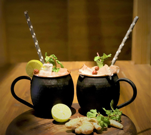 16 Oz Negro Mate Moscow Mule Taza De Cobre Puro Para Dri...