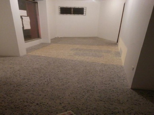Imagen 4 de 5 de Alquiler De Local El Triangulo