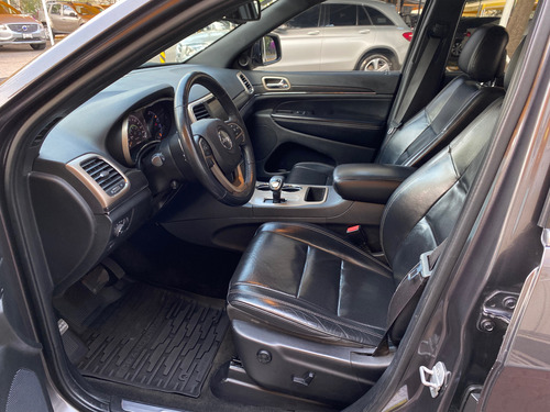 Jeep Grand Cherokee 3.6 Limited Lujo V6 4x2 At