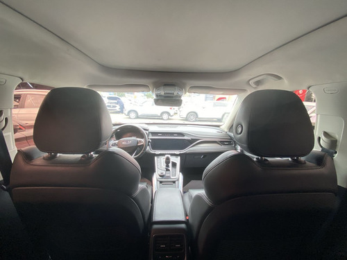 Geely Azkarra 2022