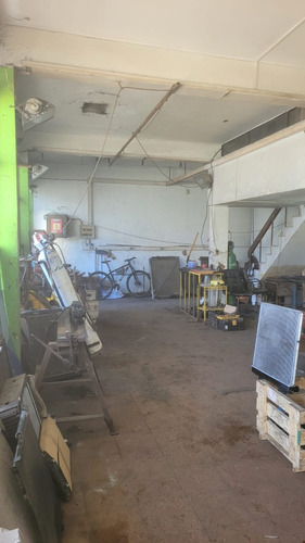 Bodega De 460 M2 Ubicada En Av. Carreras Concepción