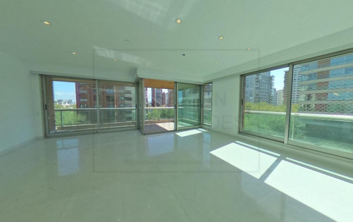 Imagen 26 de 30 de Piso Único En Belgrano Barrancas 4 Dormitorios Con Baño Completo En Suite Parrilla Pileta