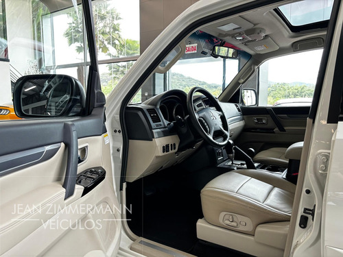 Mitsubishi Pajero Full HPE Full 3.2 4x4 T.I.Dies. 5p Aut