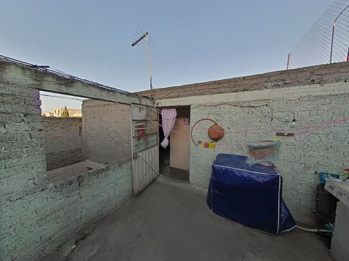 ¡gran Oportunidad En Ecatepec! Casa En Venta Con Distribución En Dos Niveles Y C