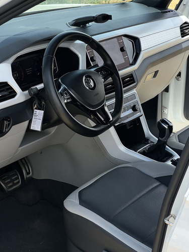 Volkswagen T-Cross 1.6 Highline At