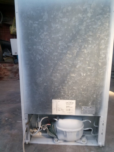 Imagen 5 de 8 de Heladera Bajo Mesada Philips-wirlpool 119