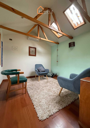Casa Con Dojo En Sector Sur Poniente (94136)
