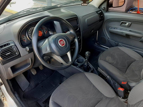 Imagem 6 de 11 de Fiat Strada 1.4 Mpi Hard Working Cs 8v Flex 2p Manual