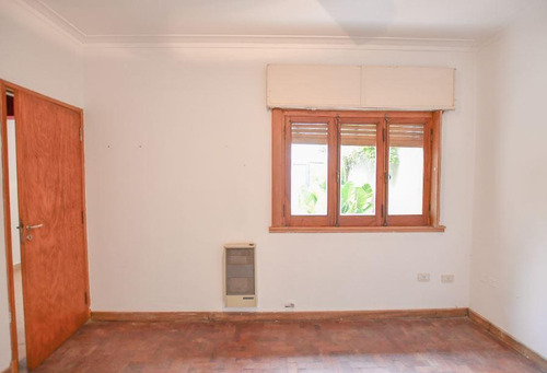 Ph Venta 2 Dormitorios 1 Baño Patio 81 Mts 2 Cubiertos 100 Mts 2 Totales - La Plata