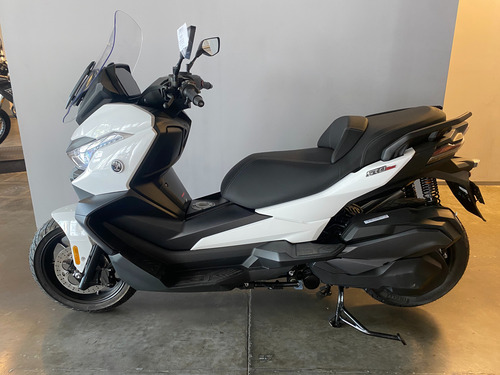 Voge Sr4 Pro Max 350 Usada Con 100 Km No Qj Motor Fort 350