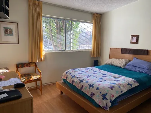 Casa En Venta, A Unos Pasos De Clínica Del Issste, En Privada, Pachuca, Hgo.