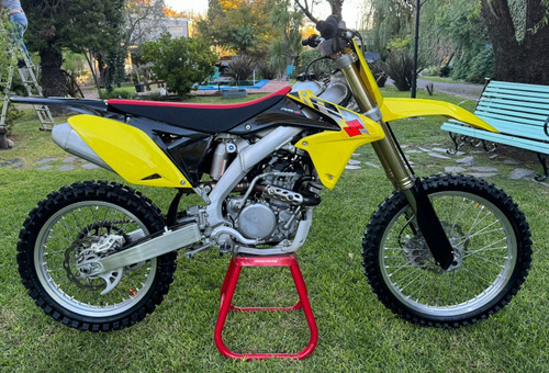 Suzuki Rmz