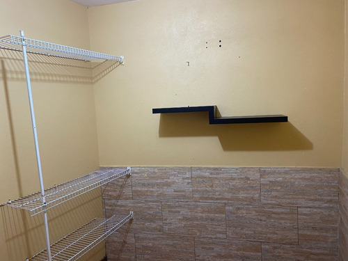 Imagen 4 de 8 de Alquiler Departamento Pequeño, Recién Construido En Una Urbanización Privada