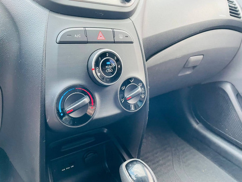 Imagem 15 de 15 de Hyundai Hb20s 1.6 Comfort Plus 16v Flex 4p Automático