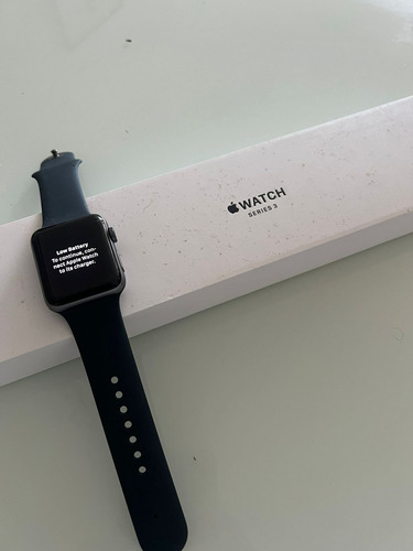 Apple Watch Series 3 42mm Usado