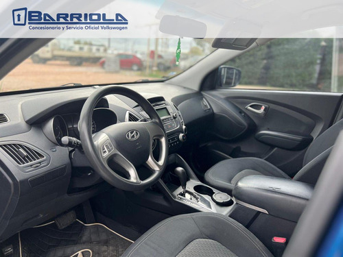 Imagen 16 de 25 de Hyundai Tucson 2wd Gl 6a/t Excelente Estado! - Barriola