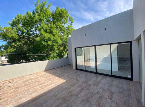 Imagen 7 de 11 de Casa En La Plata - Calle 37 E/ 22 Y 23 - Dacal Bienes Raices