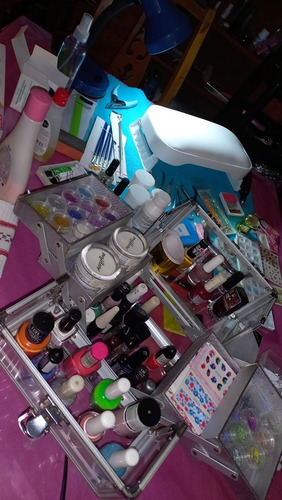 Imagen 4 de 5 de Uñas Esculpidas, Todas Las Técnicas